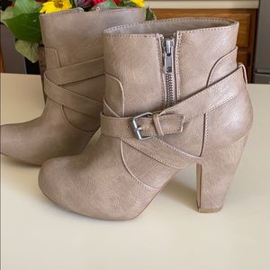 Madden Girl Sharpen Ankle Boots